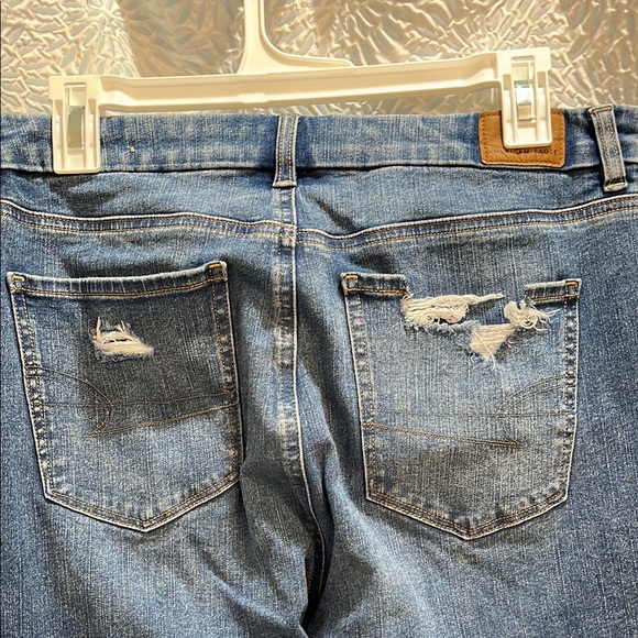 Distressed Blue Jeans - Picture 6 of 6